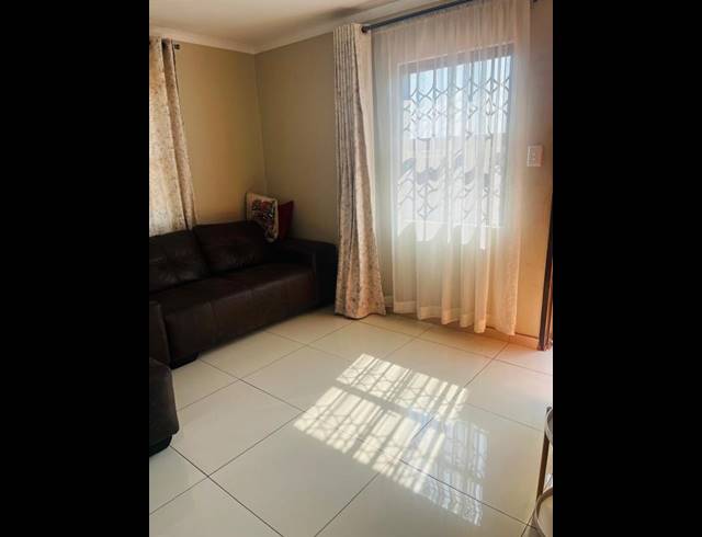 3 BEDROOM HOUSE FOR SALE IN DAWN PARK EXT